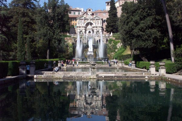 Tivoli,_Villa_d_Este,_Querachse_mit_Neptunbrunnen_und_Wasserorgel_2 Tivoli,_Villa_d_Este,_Querachse_mit_Neptunbrunnen_und_Wasserorgel_2